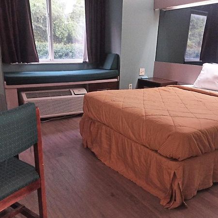 America'S Inn - Бирмингем Экстерьер фото